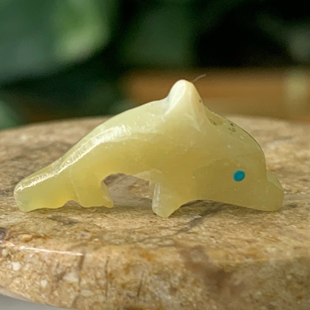 Native American Style Zuni Dolphin Fetish Bead Serpentine Stone Mini Animal .8"